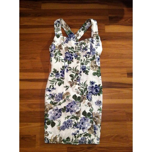 Dresses & Skirts - Vintage denim floral dress