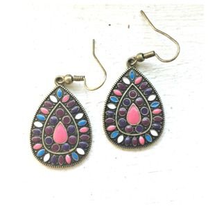 Classic Vintage Antique Retro Earrings!