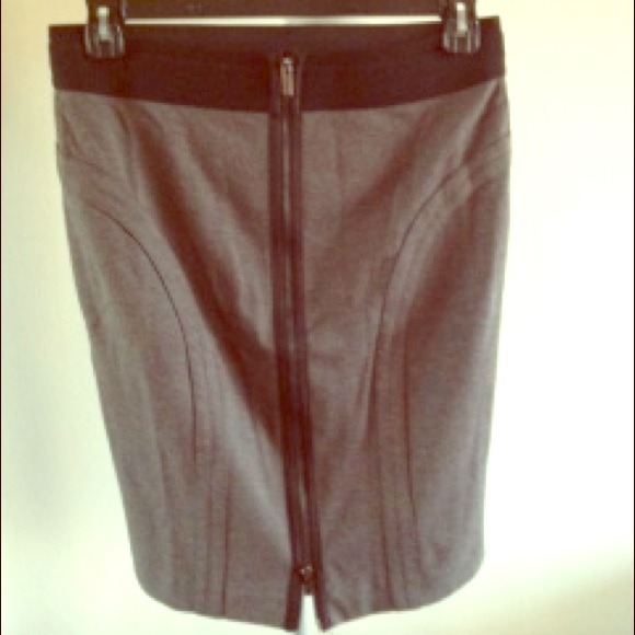 Bcbg stretch skirt