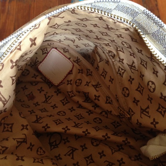 Handbag⛔️sold🚫 - Picture 2 of 4
