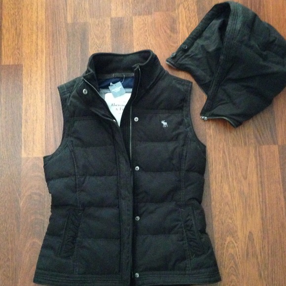 💯% Abercrombie & Fitch jacket - Picture 2 of 4