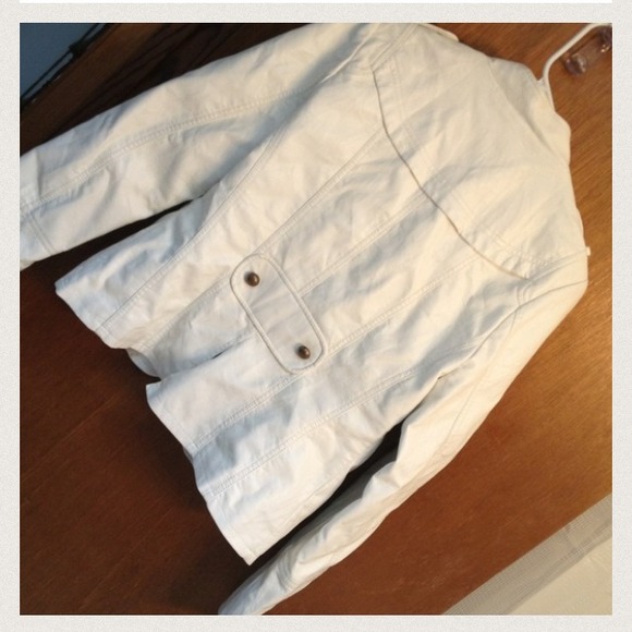 ❌SOLD❌Faux White Leather Jacket❌SOLD❌