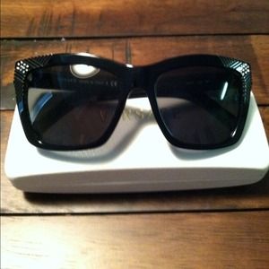 REDUCED!!!! Authentic NEW VERSACE Retro sunglasses
