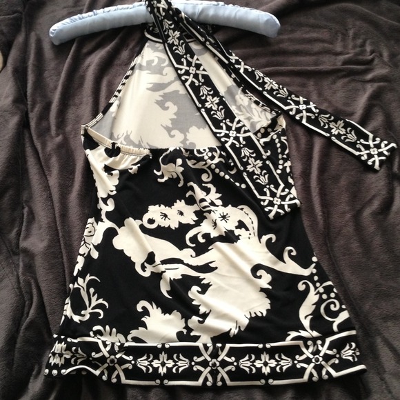NWOT. Dramatic High Neck Halter - Picture 4 of 4