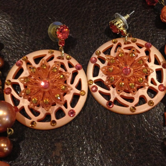 Tarina Tarantino Necklace and Earrings! - Picture 3 of 4