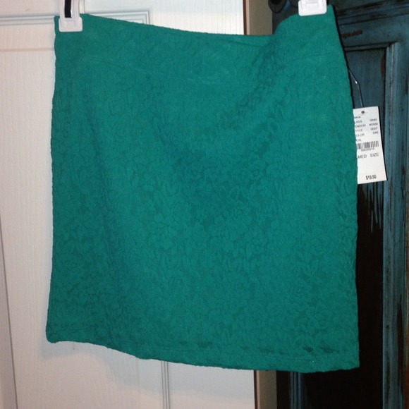 Nollie Turquoise Lace Skirt