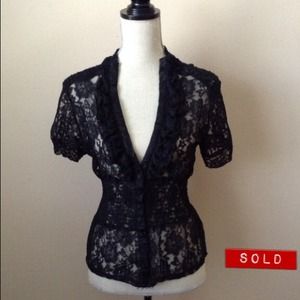 🚫SOLD🚫🎉 Host Pick 🎉 Black lace blouse