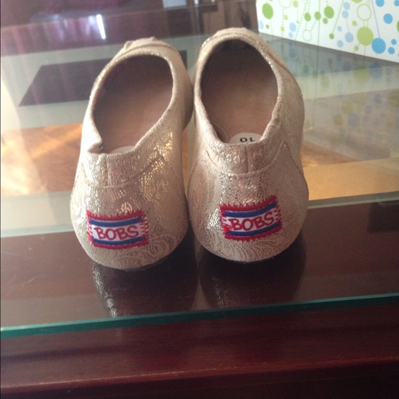 Flats - Picture 3 of 3