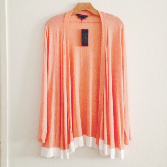 BCBGMaxAzria Jackets & Blazers - 💝 SALE 💝 BCBG MAX AZRIA Cardigan