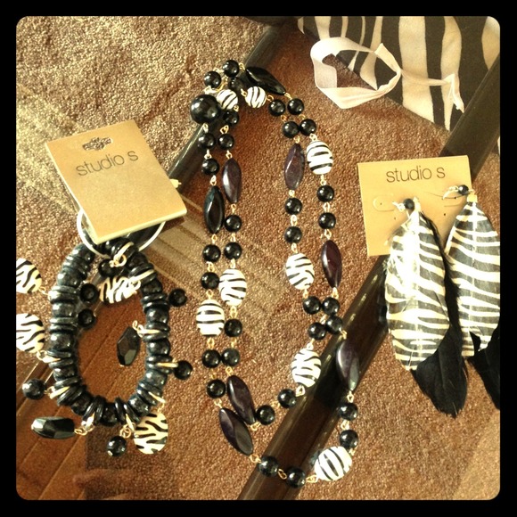 Studio S Jewelry Set