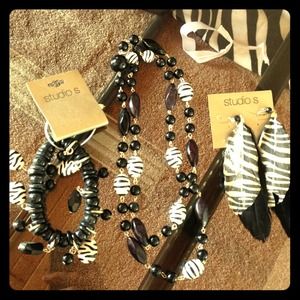 Studio S Jewelry Set