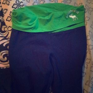 Abercrombie yogas, vs tee, rangers tee.