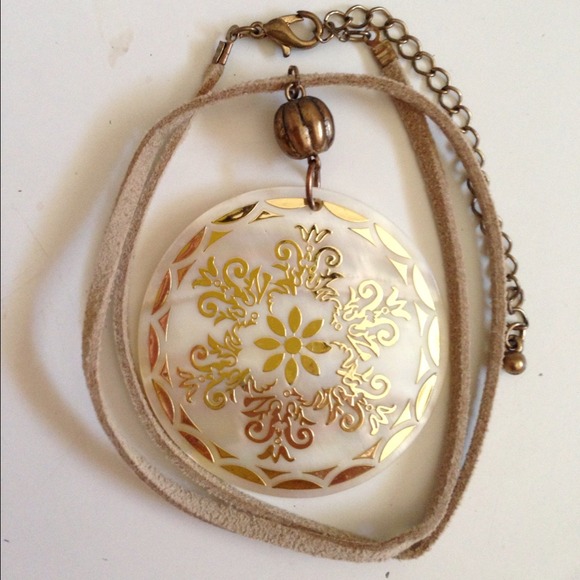 Necklaces - Picture 2 of 4