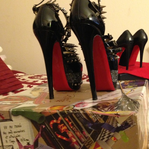 Christian louboutin - Picture 3 of 4