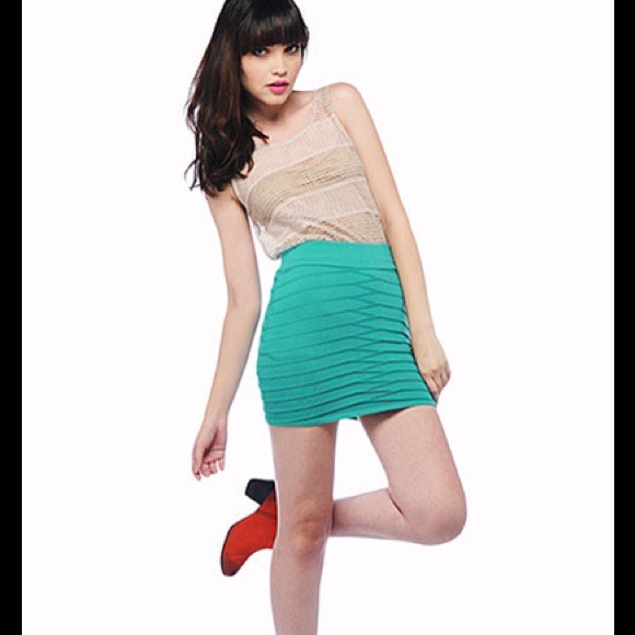 BB Dakota Livia Skirt NWT - Picture 1 of 3