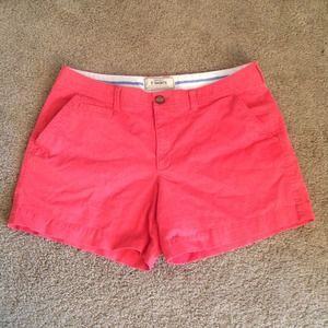 Old Navy salmon colored shorts. Size 10