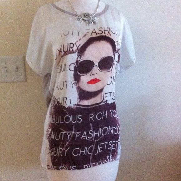 Chic t- shirt - Picture 1 of 3