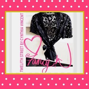 TWELFTH STREET BY CYNTHIA VINCENT BLCK LACE TOP