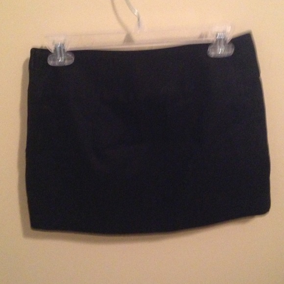 ✖️✖️SOLD IN BUNDLE Studded Mini Skirt - Picture 2 of 3