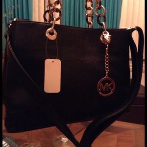 🍂🍂🍂 BEAUTIFUL  BROWN HANDBAG