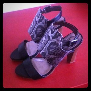 Never worn Ann Taylor LOFT heels!