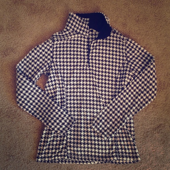 Old Navy Outerwear - Fleece houndstooth check pullover.