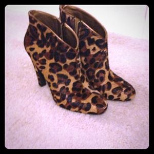 *on hold*Jessica Simpson calf hair leopard booties