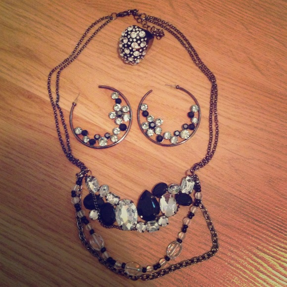 ✖️✖️ SOLD IN BUNDLE - Picture 1 of 3