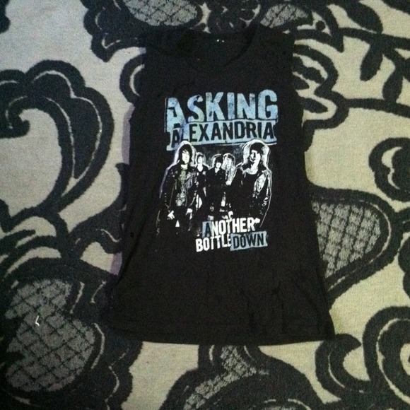 Asking Alexandria destroyed band tank