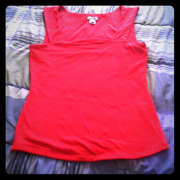Red tank from Cache