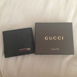 Gucci man wallet
