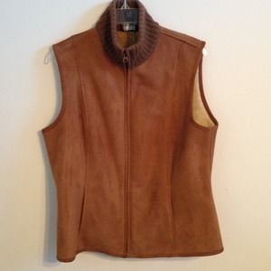 Very comfy, chick, casual Vest