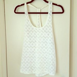 🌟SOLD🌟BB Dakota White Chevron Racerback Tank