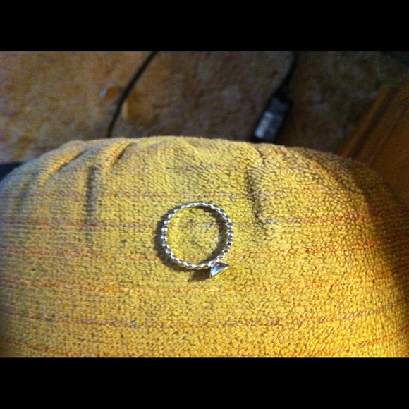 Ring - Picture 3 of 4