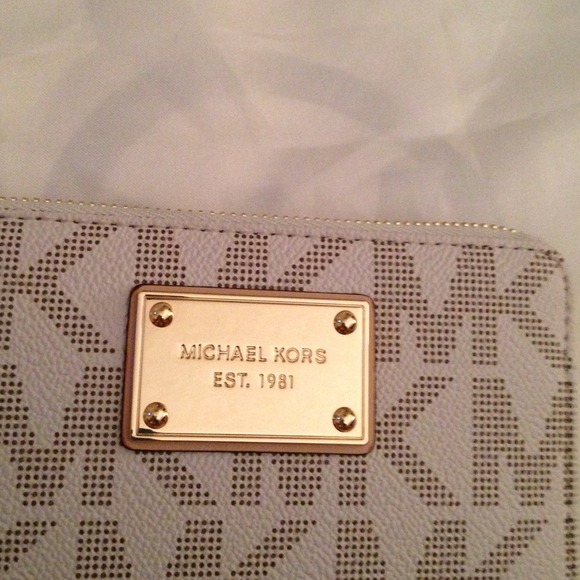 ❌SOLD❌Michael Kors - Picture 4 of 4