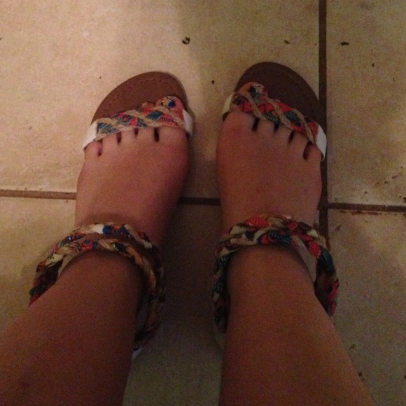 Sandals - Picture 3 of 3