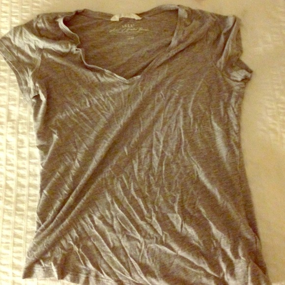 🚫SOLD🚫Simple h &m t shirt