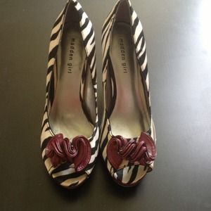 Steve Madden Zebra print high heel