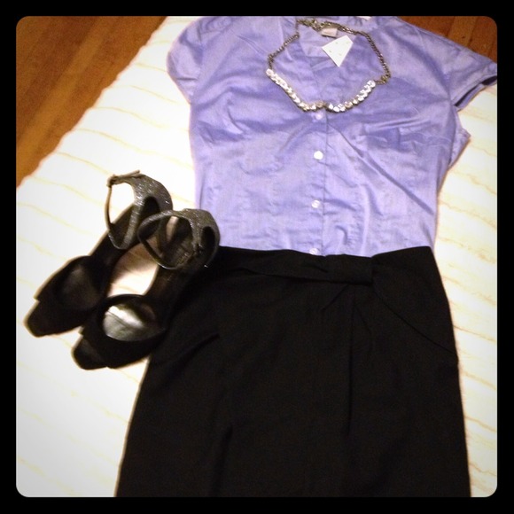 Versatile black Banana Republic skirt. Like new!