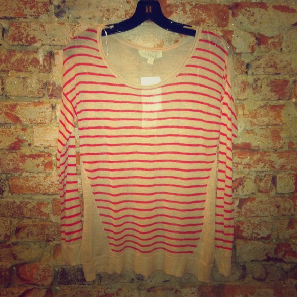 Olive & Oak Light Sweater