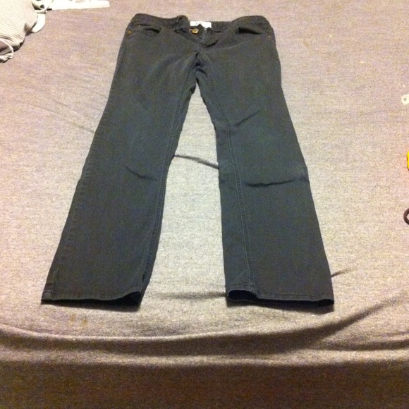 Black size 7 So jeans, never worn