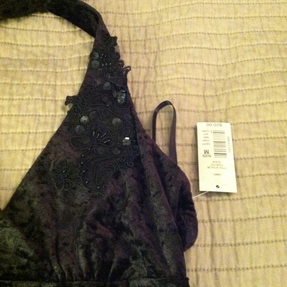 Embellished Dressy Halter Top . Size M NWT - Picture 2 of 3