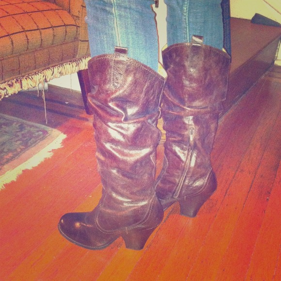 Bundle Steve Madden leather boots & black Oxfords!
