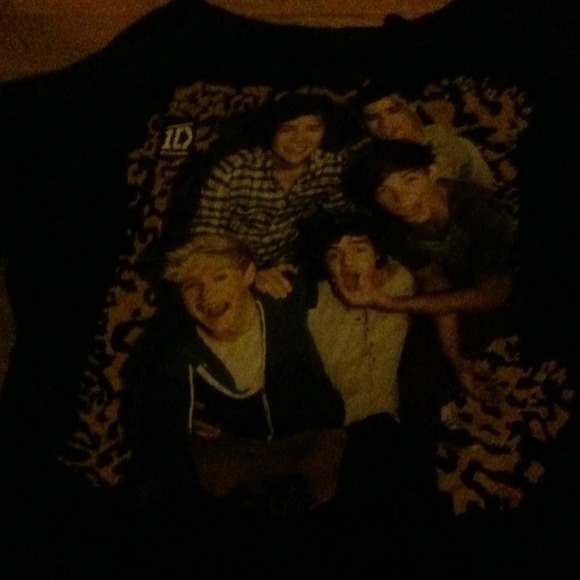 One direction sweater