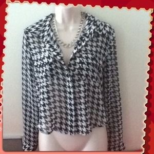 💐Forever21 houndstooth blouse size small💐