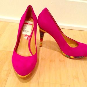 Fuchsia NW Rocha pump 8.5