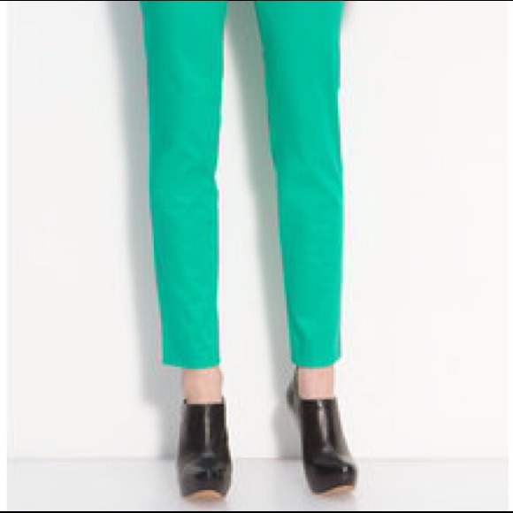***SOLD***Green Vince Camuto size 14 pants - Picture 2 of 4