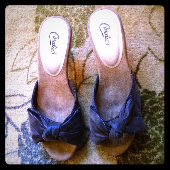 🚫SOLD🌟Reduced! Candies kitten heel bow sandals.