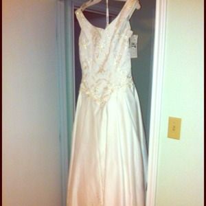 Oleg Cassini wedding gown