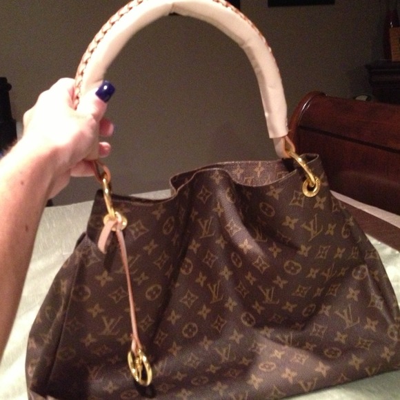 Inspired LV artsy